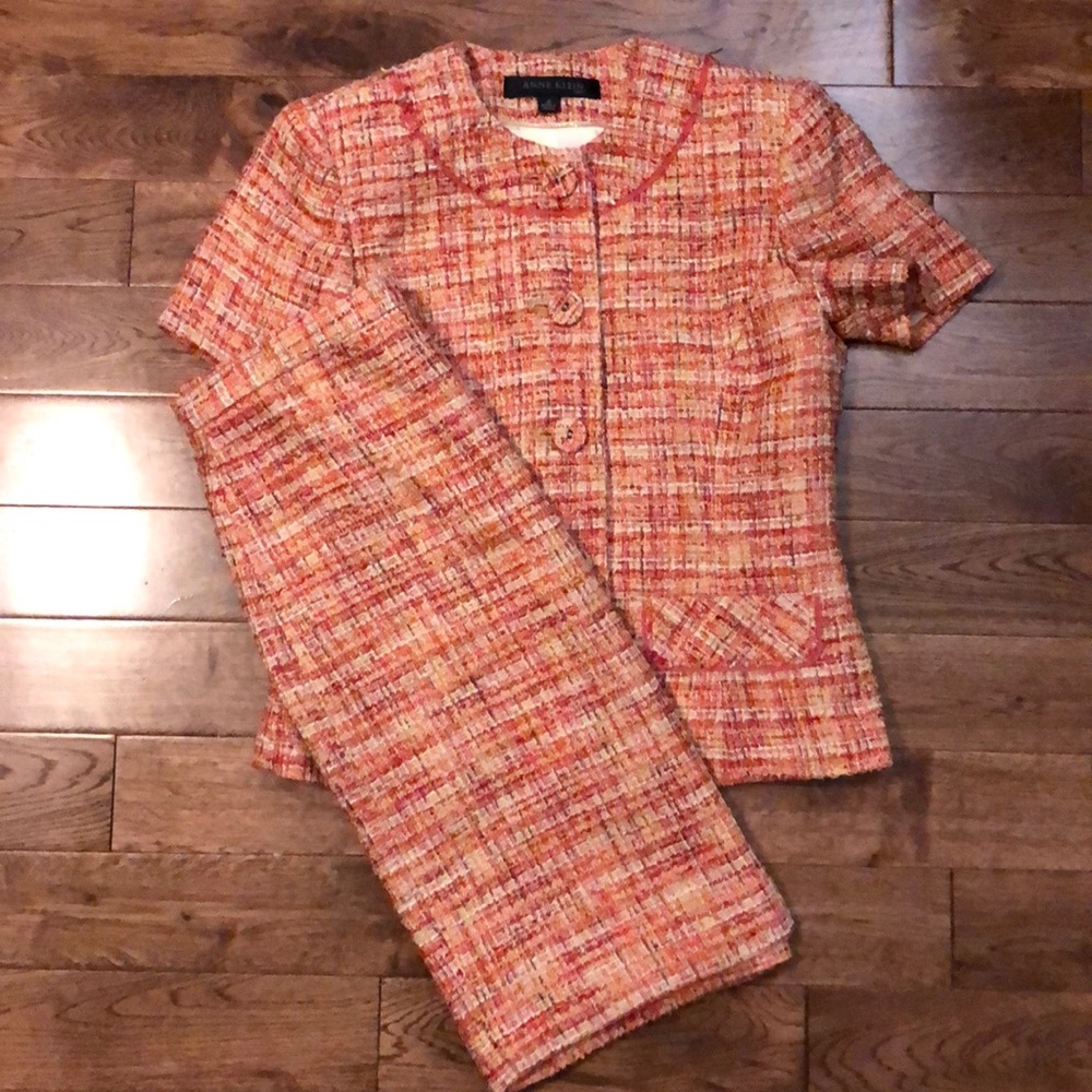 Anne Klein Suit- Tween pink orange Cream